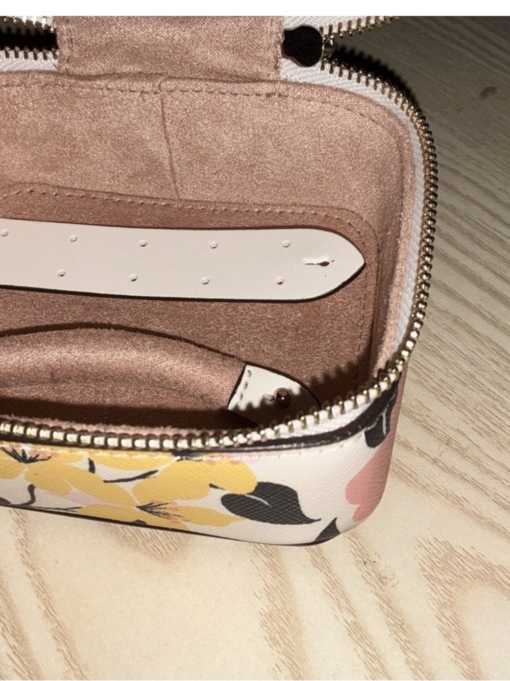 kate spade Floral Jewelry Case - White/Pink/Yellow - Picture 2 of 3